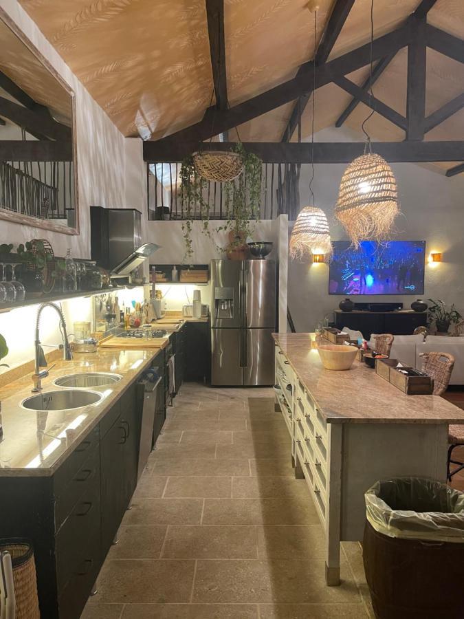 Le Mas Des Perrines Maison D'Hotes Pernes-les-Fontaines Esterno foto