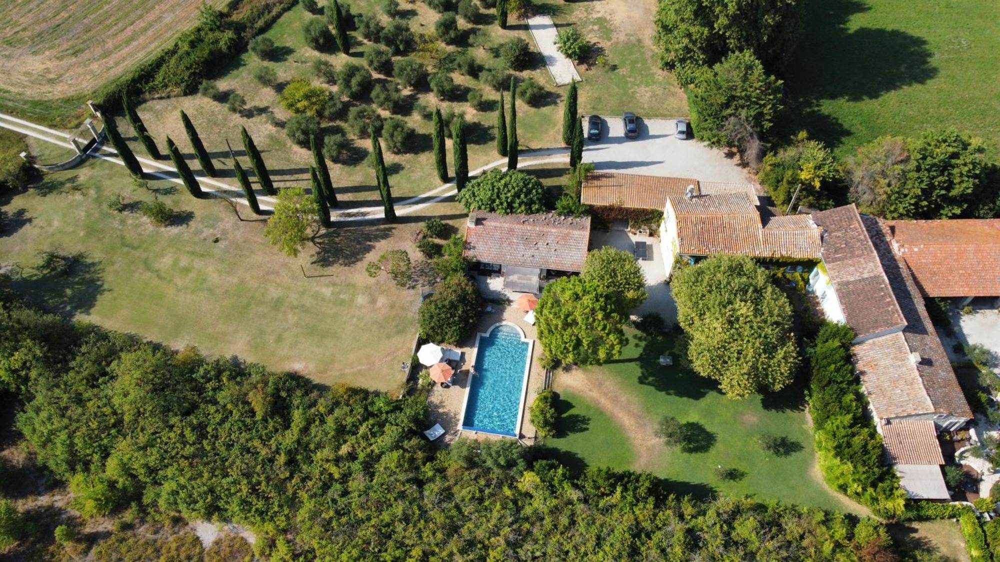Le Mas Des Perrines Maison D'Hotes Pernes-les-Fontaines Esterno foto